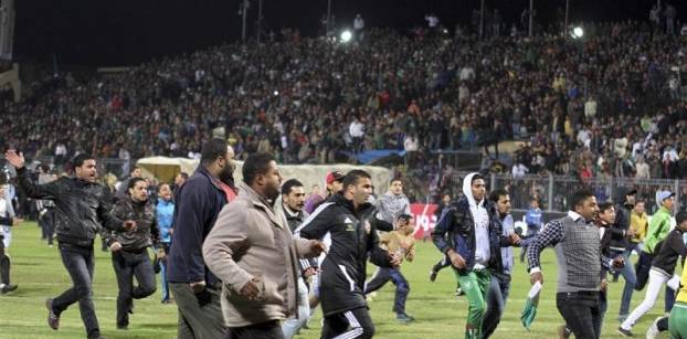 القبض على 40 من مشجعي الأهلي في ذكرى أحداث إستاد بورسعيد