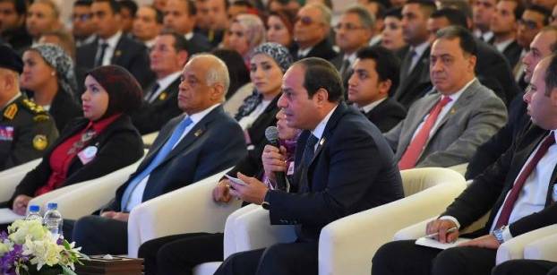 السيسي يعلن انطلاق المؤتمر الشهري الثاني للشباب بأسوان