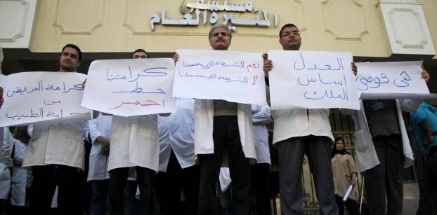 استكمال محاكمة 9 أمناء شرطة اليوم في أحداث مستشفى المطرية