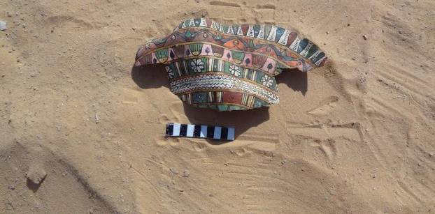 الآثار: بريطانيا سلمت مصر قطعة حجرية كانت مسروقة من معبد حتشبسوت