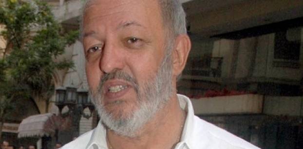 وفاة المخرج محمد خان عن 73 عاما إثر أزمة صحية
