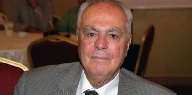 وفاة يحيى الجمل نائب رئيس وزراء مصر الأسبق