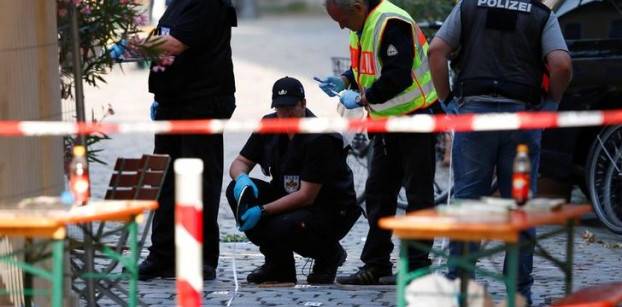 مصر تدين تفجيرا انتحاريا في ألمانيا