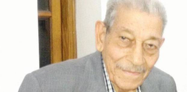 وفاة الكاتب يوسف الشاروني عن 92 عاما