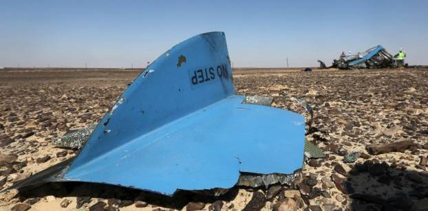 مصادر بالطيران: 13 خبيرا دوليا يفحصون حطام الطائرة الروسية