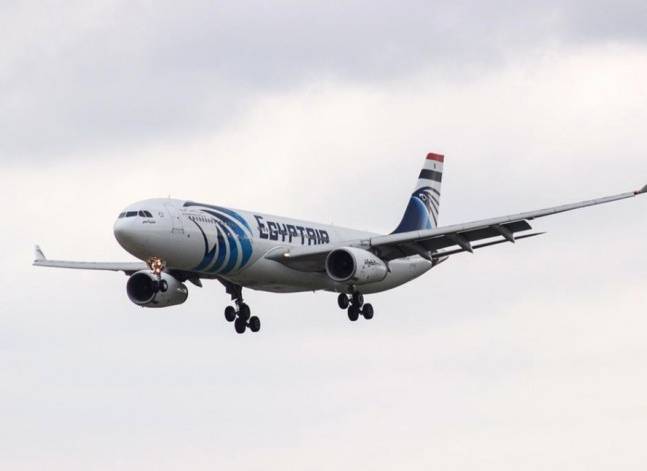 اختفاء طائرة ركاب مصرية أثناء رحلتها من باريس إلى القاهرة