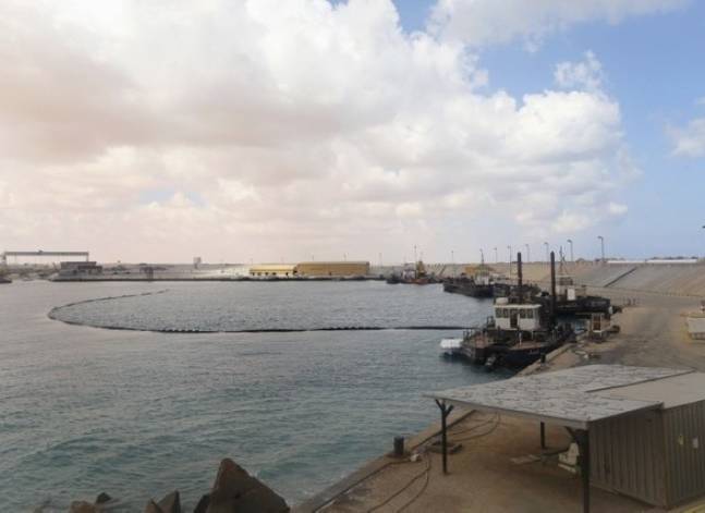مصر تدين الهجوم على منشآت نفطية في ليبيا
