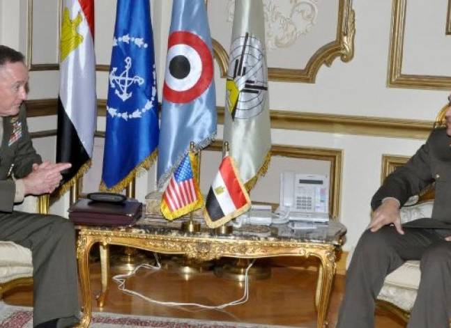 صدقي صبحي يبحث مع رئيس هيئة الأركان الأمريكية مجالات التعاون العسكري