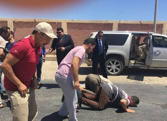 صحيفة: تحرير 23 عاملاً مصرياً اختطفوا في ليبيا على يد جماعة مسلحة