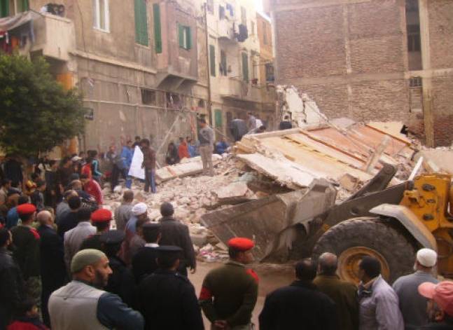 مقتل 7 أشخاص فى انهيار منزل بإحدى قرى سوهاج