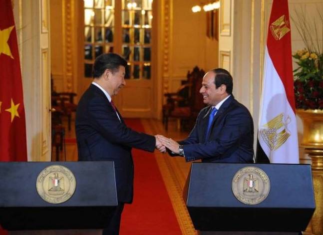 بلومبرج: مصر تتوصل لاتفاق مبادلة عملة مع الصين بقيمة 2.7 مليار دولار