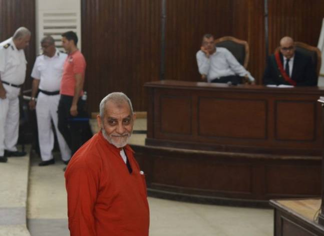 تأجيل محاكمة بديع وآخرين في "فض اعتصام رابعة" إلى 28 يونيو