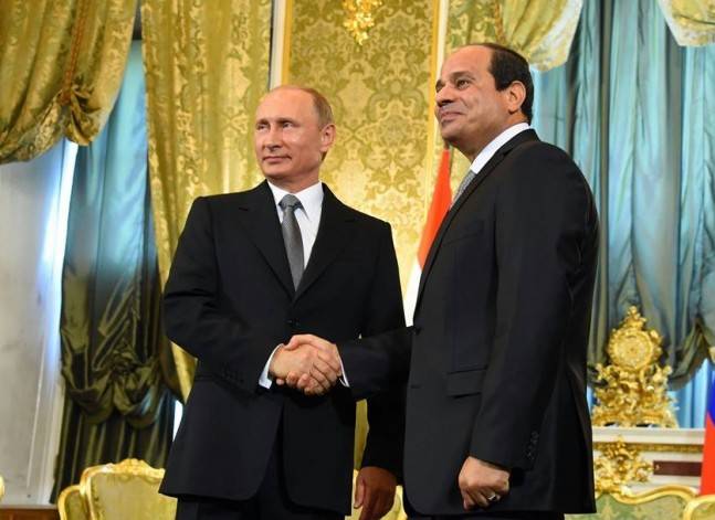 صحيفة: مصر تبرم صفقة أسلحة مع روسيا