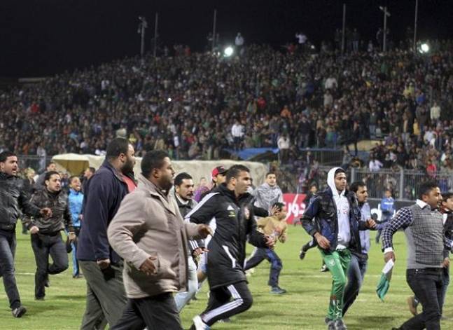 القبض على 40 من مشجعي الأهلي في ذكرى أحداث إستاد بورسعيد