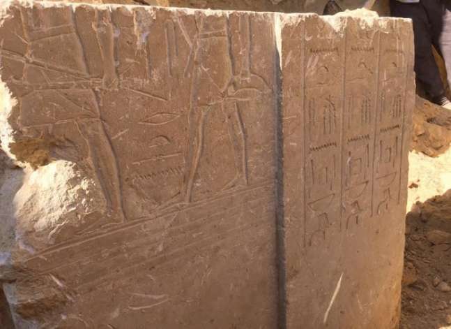 اكتشاف مقبرة أثرية بالقرب من دهشور تعود لعصر الدولة الوسطى