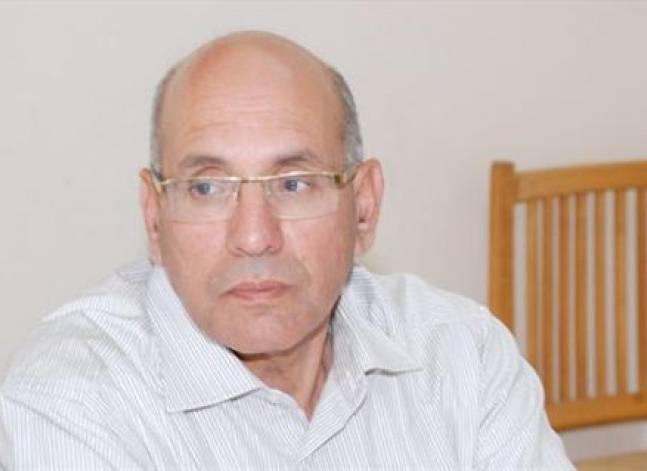 11 أبريل.. الحكم على وزير الزراعة السابق في قضية فساد بالوزارة