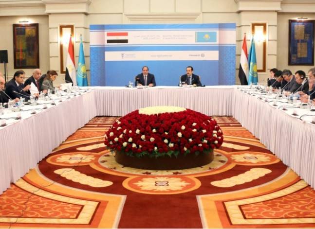 السيسي: القطاع الخاص يمكن أن يلعب دورا مهما في تعزيز العلاقات المصرية الكازاخية
