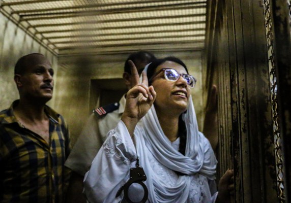 السجن سنة وثلاثة أشهر لماهينور المصري واثنين آخرين في قضية 