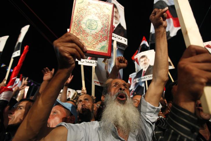 تحالف دعم مرسي يدعو لاستمرار التظاهرات أثناء العيد وبعده 