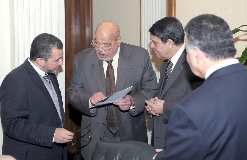 التعديلات الوزارية تشمل 10 وزراء جدد يؤدون اليمين غدا أمام مرسي