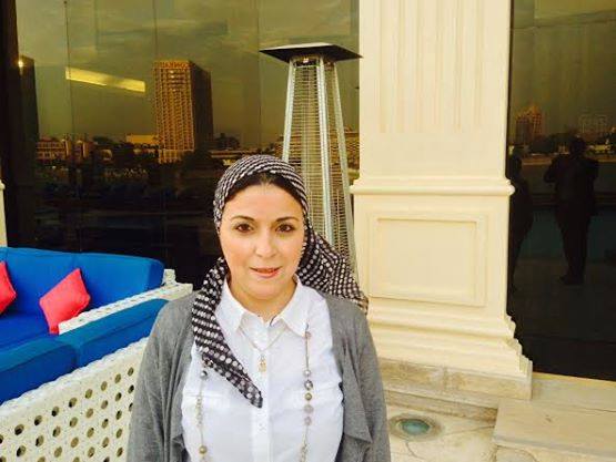 منع الناشطة السياسية إسراء عبد الفتاح من السفر إلى إلمانيا