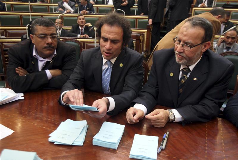 حمزاوي:بعد الإدانة والتوعد والحداد نحتاج لخطة من الرئيس لاستعادة السيطرة على سيناء