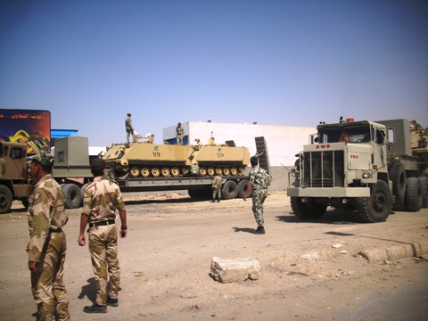 مصدر أمني: وصول الدفعة الأولى من قوات مكافحة الإرهاب الدولي للعريش للمشاركة في عمليات سيناء