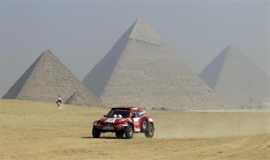 انطلاق سباق رالي الفراعنة الدولي في مصر