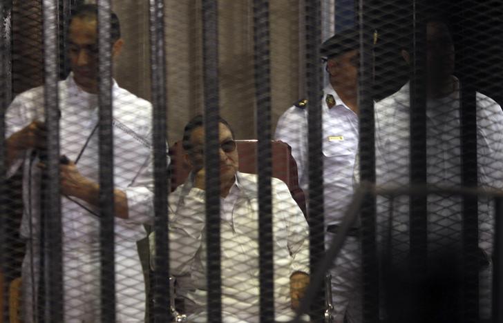 محدث- إعادة جمال مبارك إلى طرة بعد تعهده بسداد الأموال المستحقة عليه ووالديه في 