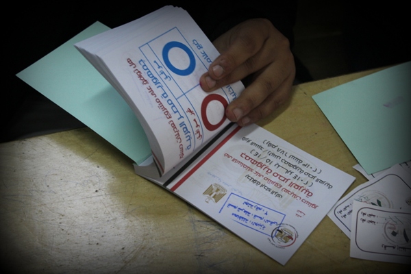 فتح مراكز الاقتراع أمام الناخبين في آخر أيام التصويت في الاستفتاء على الدستور