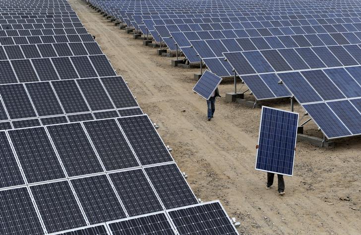 البنك الأوروبي يخصص 500 مليون دولار لدعم برنامج الطاقة الشمسية في مصر