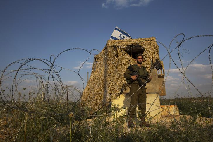 محدّث- أدرعي: إصابة جنديين إسرائيليين في إطلاق نار على الحدود مع مصر