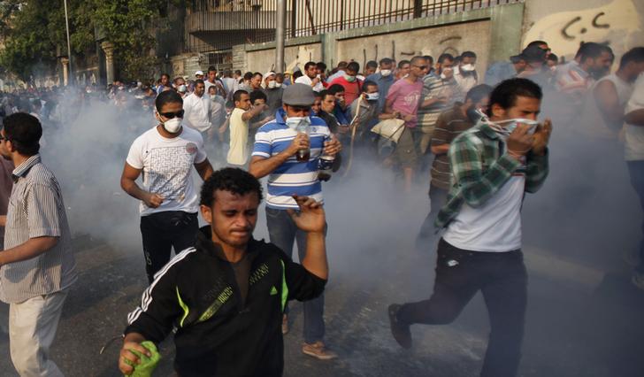 مصدر أمني: وفاة أحد المصابين في اشتباكات الأهالي مع أنصار الإخوان بالسويس خلال احتفالات أكتوبر