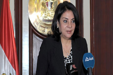 وزيرة الإعلام تفتتح أول محطة بث هوائي في مدينة حلايب