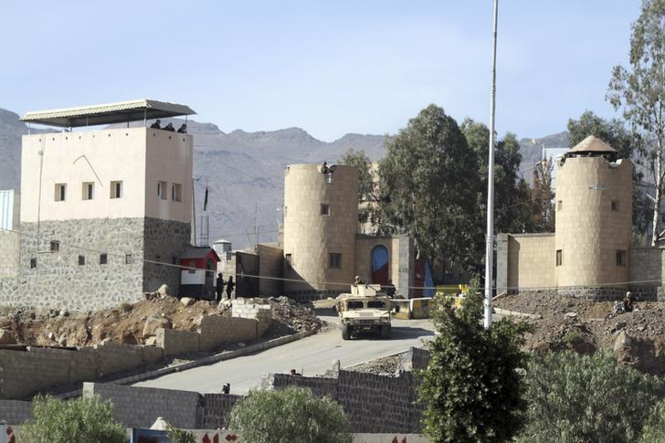 وكالة: إغلاق السفارة المصرية في صنعاء بسبب سوء الأوضاع الأمنية 