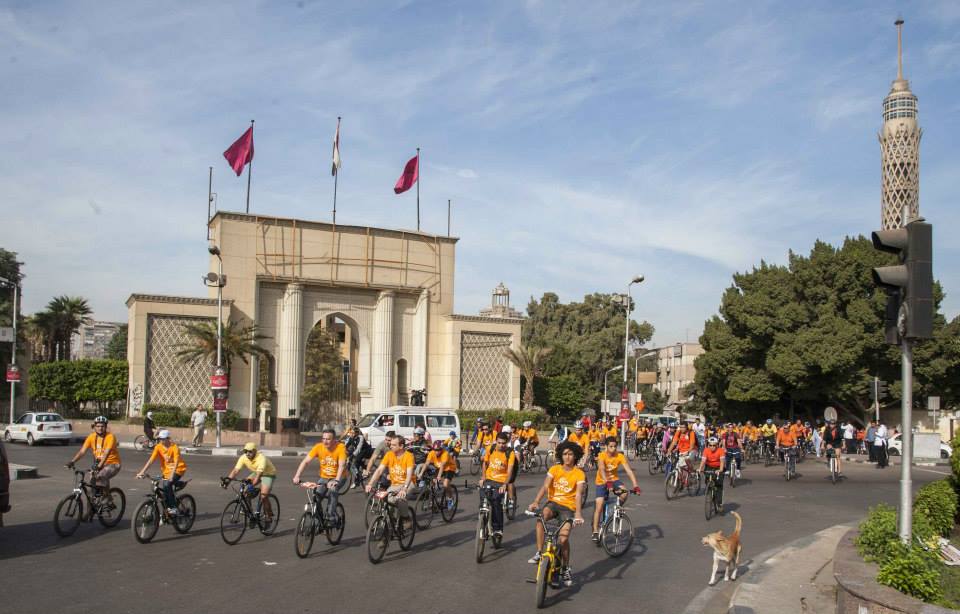 السفارة الهولندية بالقاهرة تشجع المصريين على استخدام الدراجات