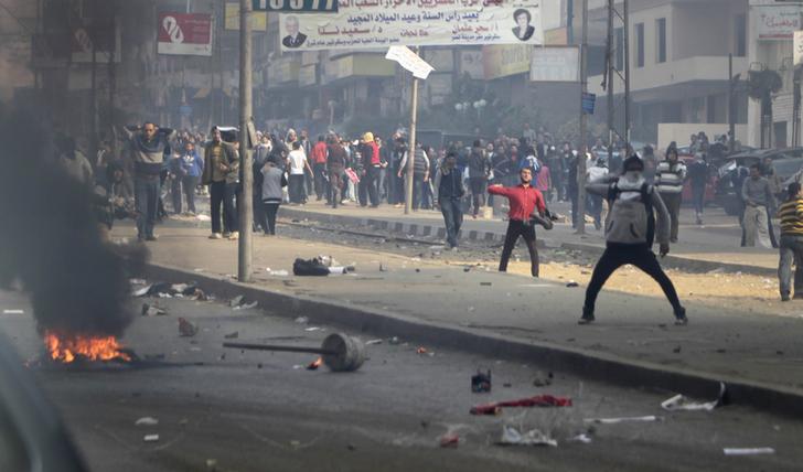 محدَث - قوات الأمن تسيطر على مناوشات بين أنصار الإخوان وأهالي بشارع عباس العقاد 