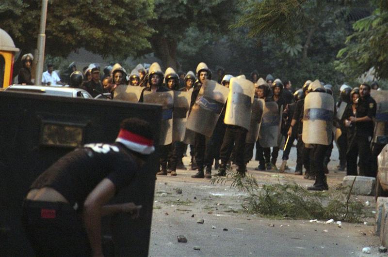 مؤشر الديمقراطية: مصر شهدت 138 حادث عنف و