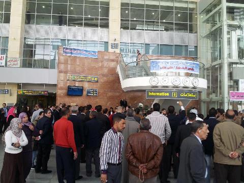 إعادة فتح مطار برج العرب أمام الحركة الجوية بعد نجاح المفاوضات مع المحتجين