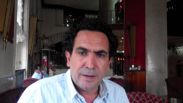 بالفيديو - مسعد أبو فجر: حل مشاكل سيناء يأتي بضمان الدستور لتنميتها والحفاظ علي هويتها الثقافية 