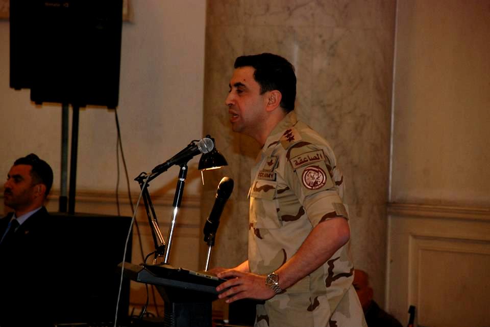 الجيش: لا قواعد عسكرية أجنبية في مصر.. وعلى النخبة والنشطاء تحري الدقة فيما يتعلق بنا