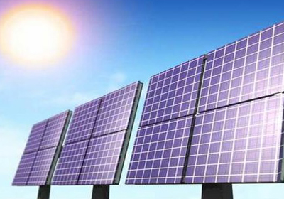 وزارة الكهرباء توقع عقد إنشاء محطتين شمسيتين بقدرة 80 كيلووات مع الهيئة العربية للتصنيع