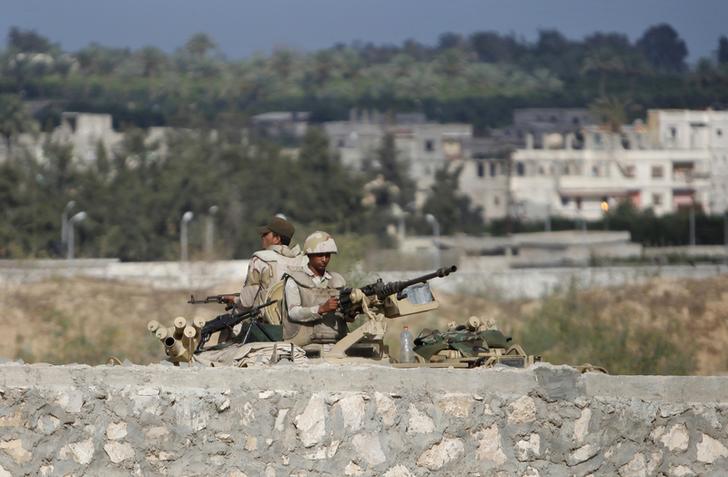 رويترز: مصر أرسلت قوات برية إلى اليمن