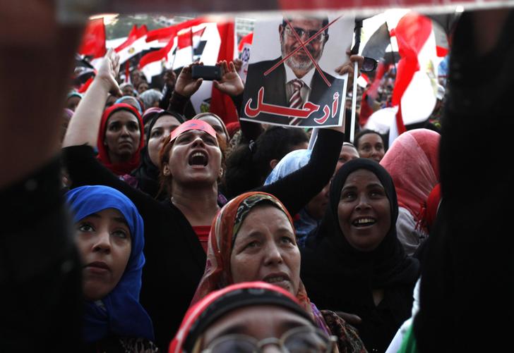 الجبهة الوطنية لنساء مصر تعلن استمرار تظاهراتها ضد النظام