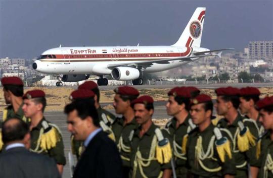 مصر للطيران تخفض أسعار تذاكر السفر إلى القاهرة بمناسبة الاستفتاء على الدستور