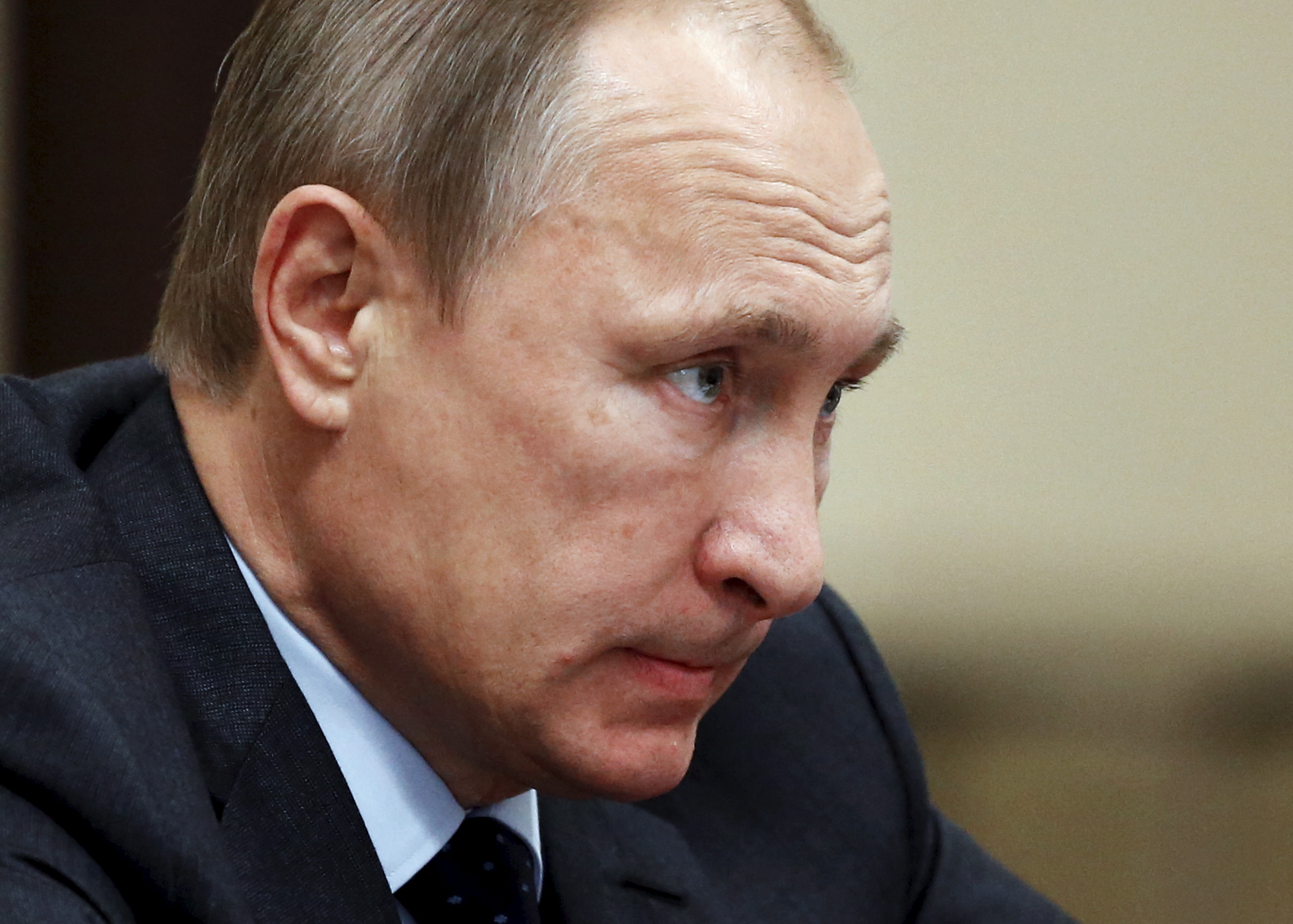 بوتين يعلن الأول من نوفمبر يوم حداد بعد تحطم طائرة روسية في مصر