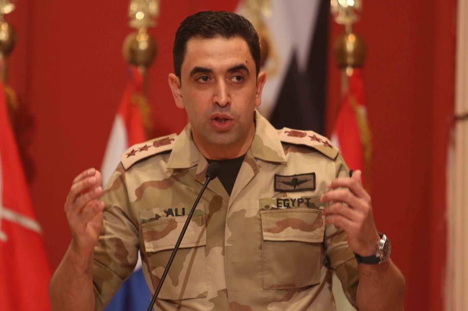 المتحدث العسكري: القوات المسلحة تحاول احتواء اشتباكات أسوان.. ومؤشرات لتورط عناصر إخوانية