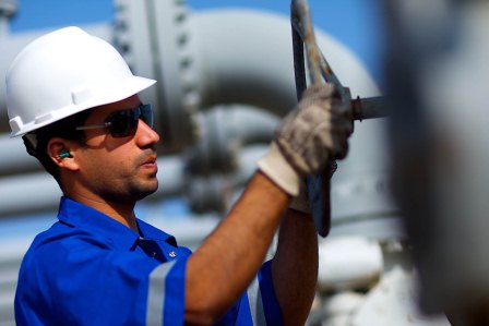 أرباح دانة غاز الإماراتية تهوى 73% في الربع الأول بسبب النفط 