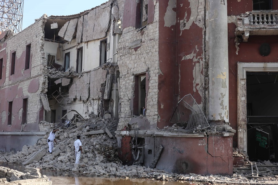 رويترز: تنظيم الدولة الإسلامية يعلن المسؤولية عن تفجير القنصلية الإيطالية بالقاهرة