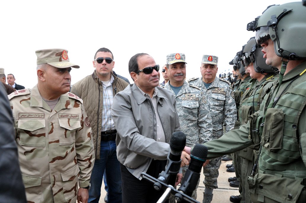 السيسي: الجيش المصري لم يكن يوما معتديا أو غازيا.. ولم نصب مواقع مدنية في ليبيا «فيديو» 